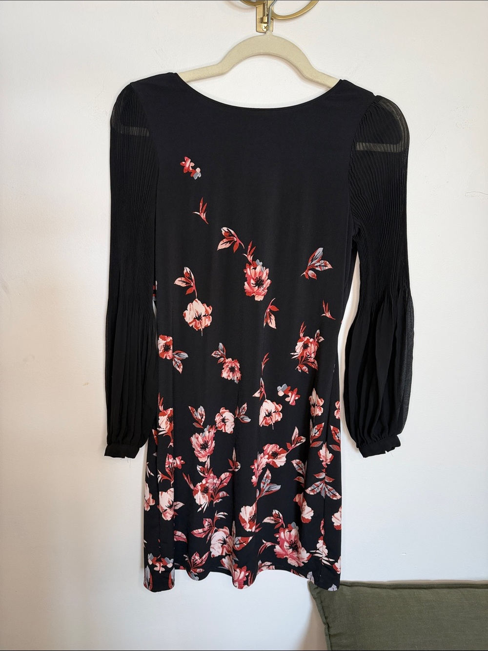 White House Black Market Black Floral Long-Sleeve Dress